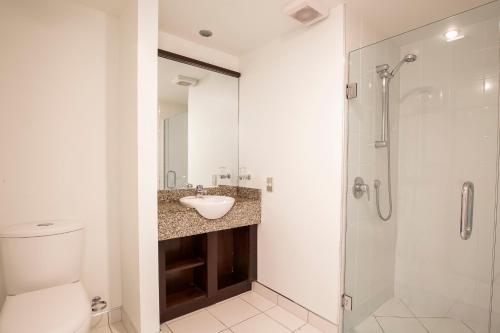 Alpine Vista - Queenstown Holiday Home - image 4