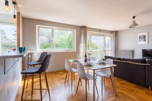 Bambou YourHostHelper in Herouville-Saint-Clair