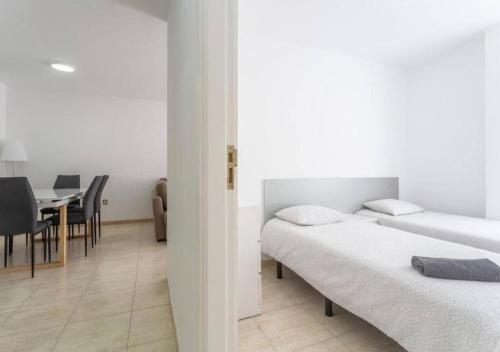 Reef Aqua Vista 3 bedroom apartment Costa Adeje Wifi and pool 5