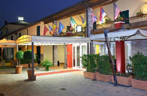 Hotel Gabarda - image 3