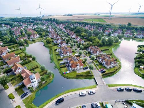 Leuke Vakantie Villa aan 't Strand voor max 9 pers en 1 baby in Kamperland