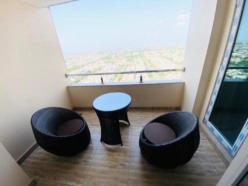 Gold crest appartment 1 bed room - main image