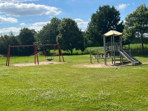 Játszótér, Gemütliche Wohnung im alten Bauernhaus (Gemutliche Wohnung im alten Bauernhaus) in Breitenfelde