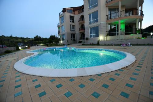 外部景觀, 南海灘公寓 (South Beach Apartments) in 奧布佐爾