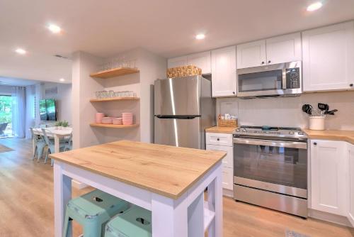 Walk to Beach Pet Friendly BBQ Grill in 힐튼 헤드 아이랜드 (SC)