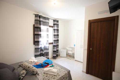 Double Room with Private Bathroom image 8