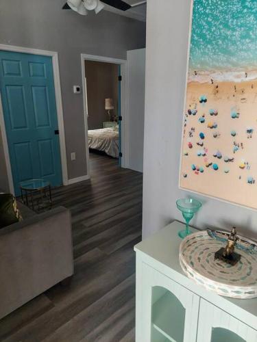 Cozy Guest House in Golf Course neighborhood Near Theme Parks in Tampa, USA