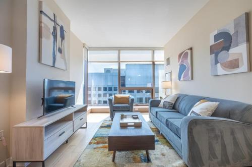 Luxury Apt with Pool - AS-18H Luxury Apt with Pool - AS-18H