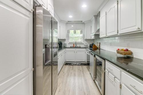 Charlotte Home with Yard - Near Spectrum Center! in Charlotte, USA