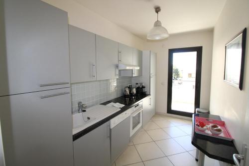 Apartment with Terrace image 9