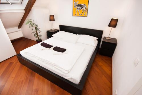 Luxury Loft - image 9