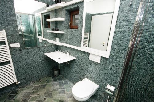 Luxury Loft - image 5