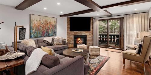 Five-Bedroom Apartment