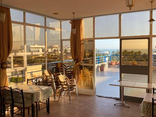 레스토랑, Hôtel Petite Suède (Hotel Petite Suede) in 아가디르