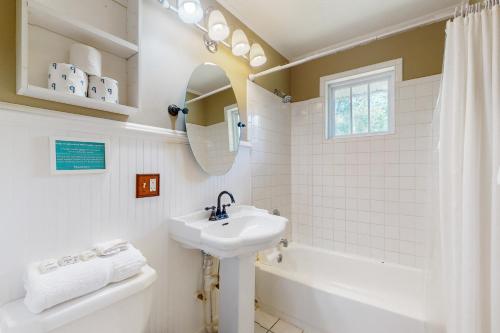 Acorn House Acorn House