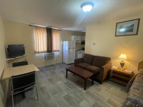 2 double beds, 1 sofa bed