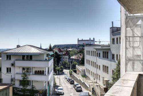 3min2centre - 2 BR, garage, view, Bratislava (Foto 9)