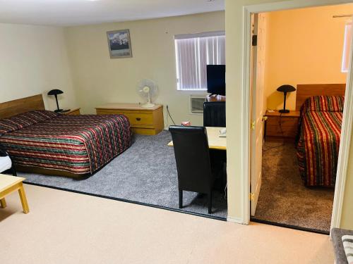 2 queen beds