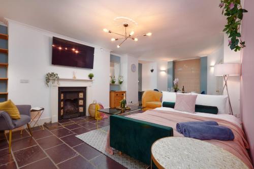 Beautiful 2Bedroom 4 actual beds House with WiFi by PureStay, Bath (zdjęcie 2)