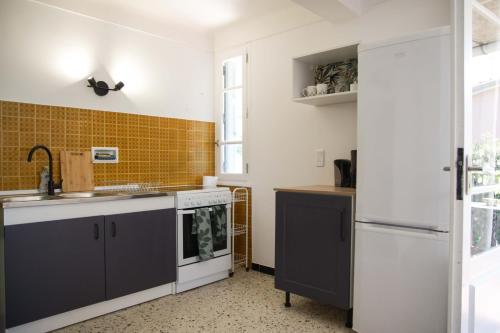 El Solà Spacieux studio avec accès jardin et piscine (El Sola Spacieux studio avec acces jardin et piscine) in Corneilla-de-Conflent