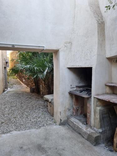 Iekārtas, Maison de charme in Caunes-Minervois