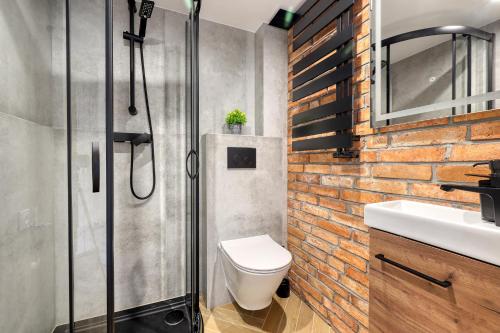 Industrial Apartment, Varsavia