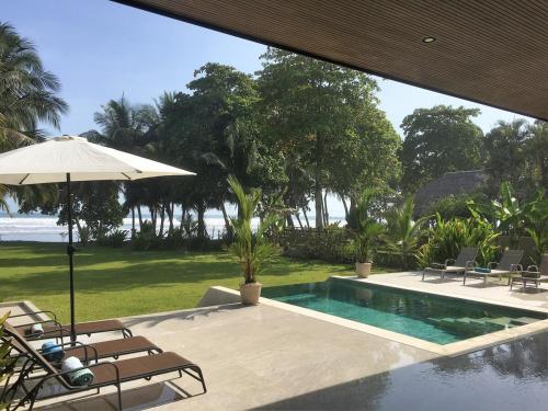 Villa Assinie on the beach in Esterillos Villa Assinie on the beach in Esterillos