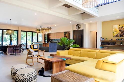 Villa Assinie on the beach in Esterillos Villa Assinie on the beach in Esterillos