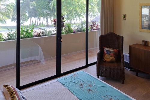 Villa Assinie on the beach in Esterillos Villa Assinie on the beach in Esterillos