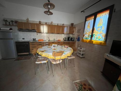 ห้องครัว, Casa Salinella in ซาลีนากรันเด