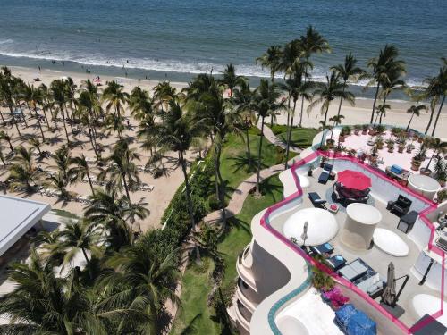 Ocean Front, With Pool, 8 People, Quinta del Mar PH502 in Bucerías, Mexico