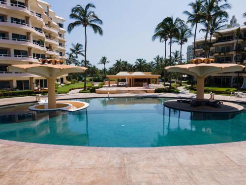 Ocean Front, With Pool, 8 People, Quinta del Mar PH502 in Bucerías, Mexico
