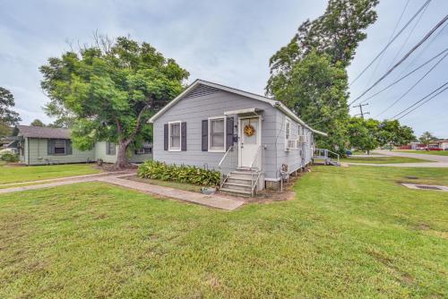 Port Allen Home with Yard about 5 Mi to LSU! in Port Allen, USA