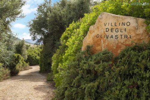 Olivastri Cottage with pool in the Nature Park of Porto Conte
