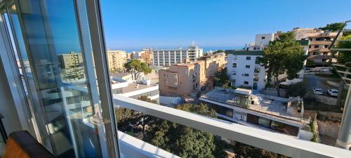 One-Bedroom Apartment with View image 2
