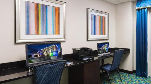 Holiday Inn Express and Suites - Stroudsburg an IHG Hotel - image 7