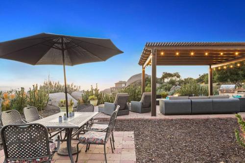 Mediterranean Haven with Views in Escondido in Escondido, USA