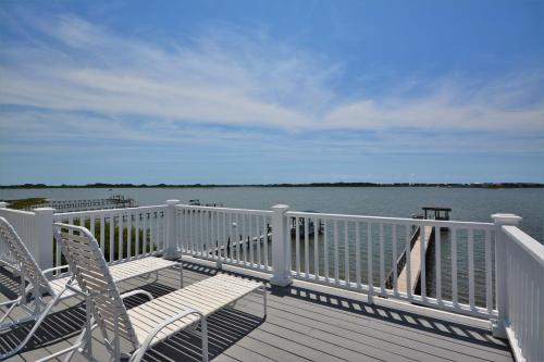 Waterway Hideaway