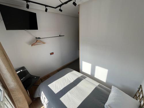 1 twin bed