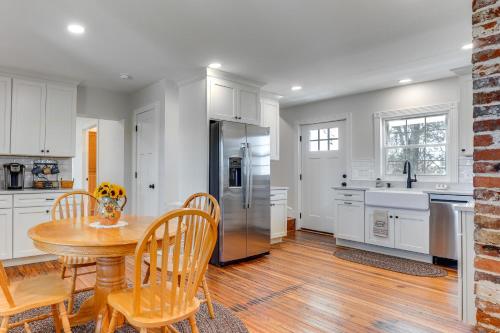 Historic Jefferson Farmhouse - Hike, Bike & Raft! in Brunswick (MD)