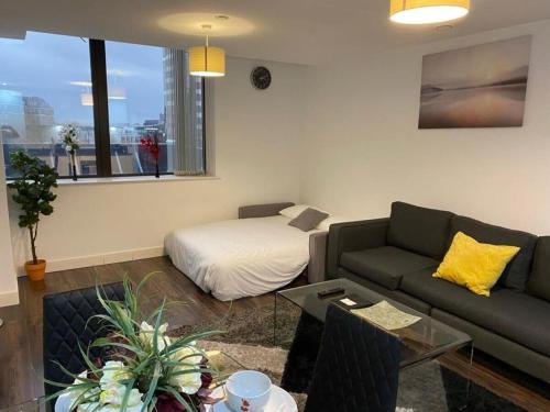 Birmingham City Centre Apartment – Broad Street, Birmingham (zdjęcie 6)
