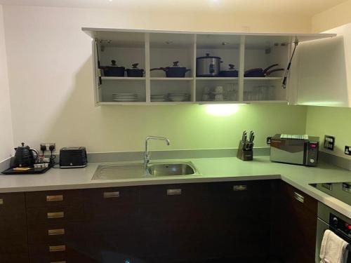 KCS Birmingham City Apartment with Balcony, Birmingham (foto 9)