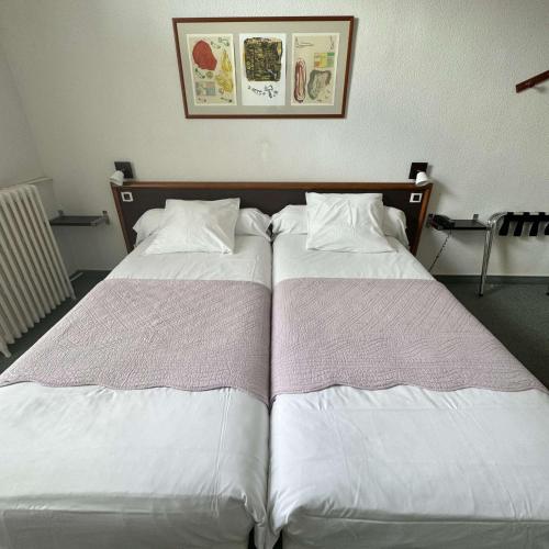 Nouvel Hotel - image 10