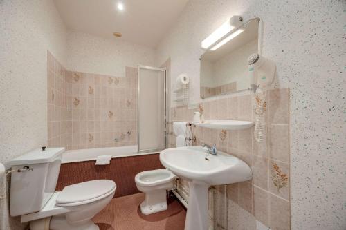 Nouvel Hotel - image 3