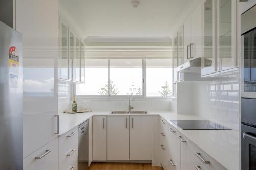 Cashelmara Beachfront Apartments Room Type - Standard Apartment