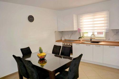 Apartments by the sea Brna Korcula - 10065 - image 9