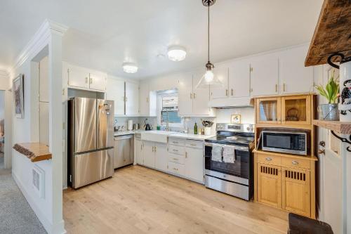 Perch - Brygger Cottage near Ballard Locks