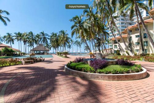 Beachfront 2BR Condo w/ Pool - Blue Flag Beach in Nuevo Vallarta , Mexico