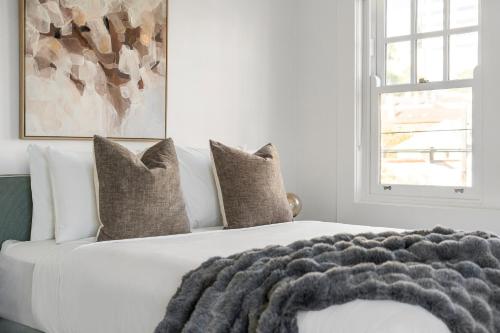 Bondi Junction Apartments by Urban Rest