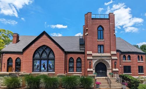 Gothic Heights Inn in Clifton Heights, USA